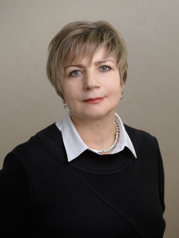 Домбровская Ирина Владимировна.